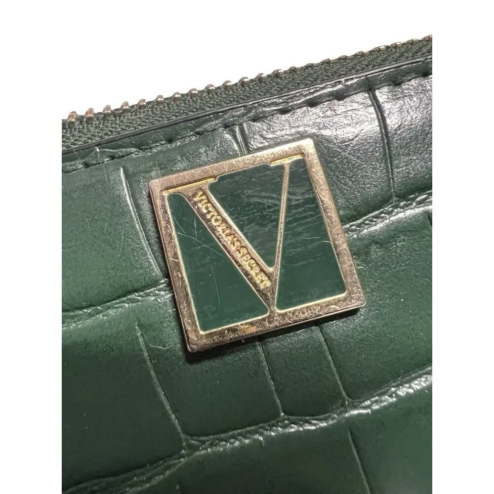 VTG Victoria Secret Green Crocodile Print Zip Around Wallet - Picture 2 of 6